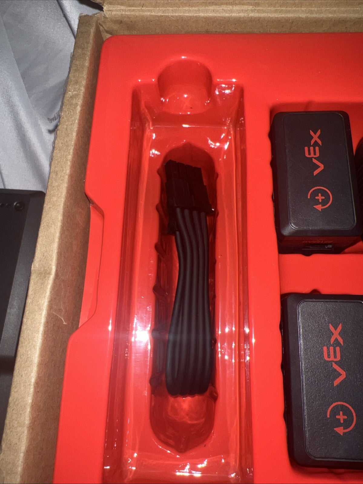VEX V5 Upgrade Kit 276-4810, Brain, Battery, 4 Motors, Cables, New
